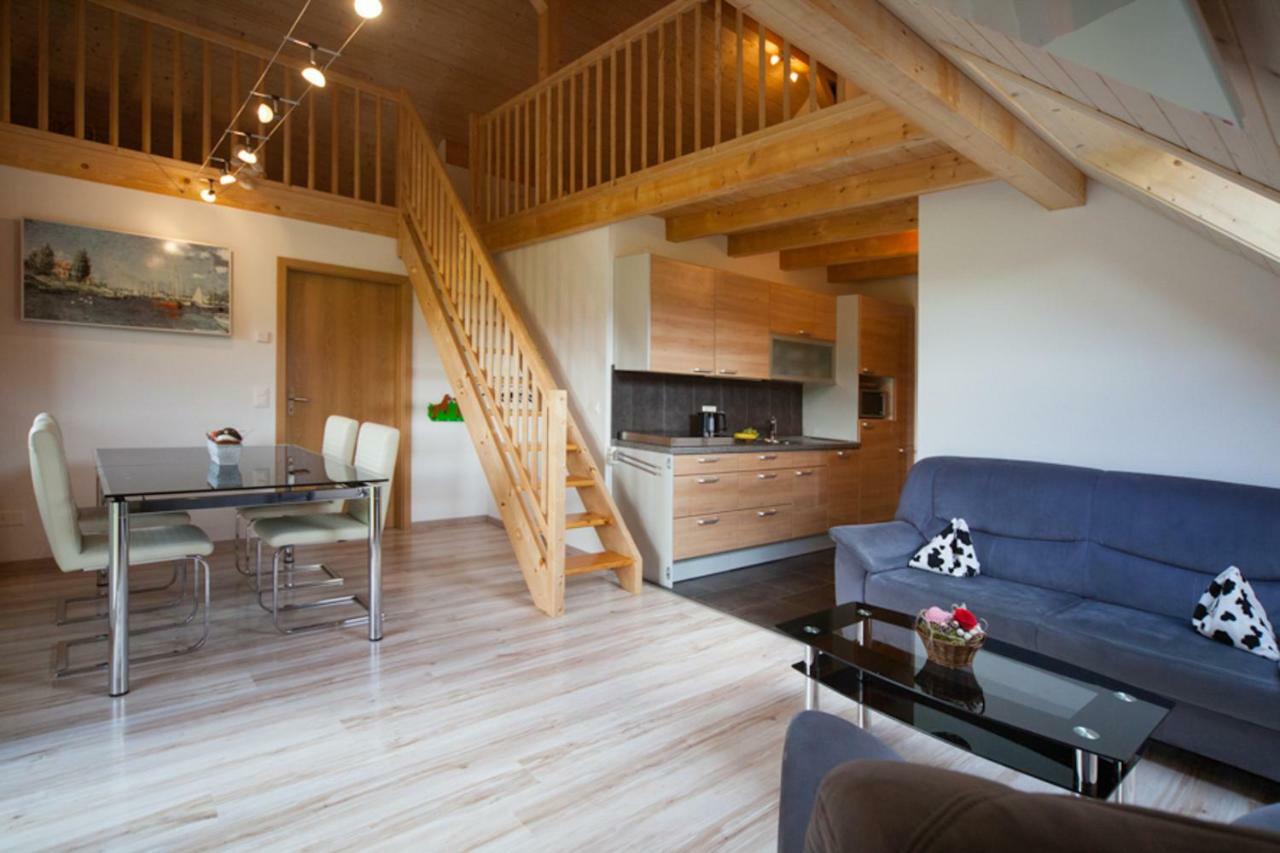 B&B Ferienhof Am See Willerzell エクステリア 写真